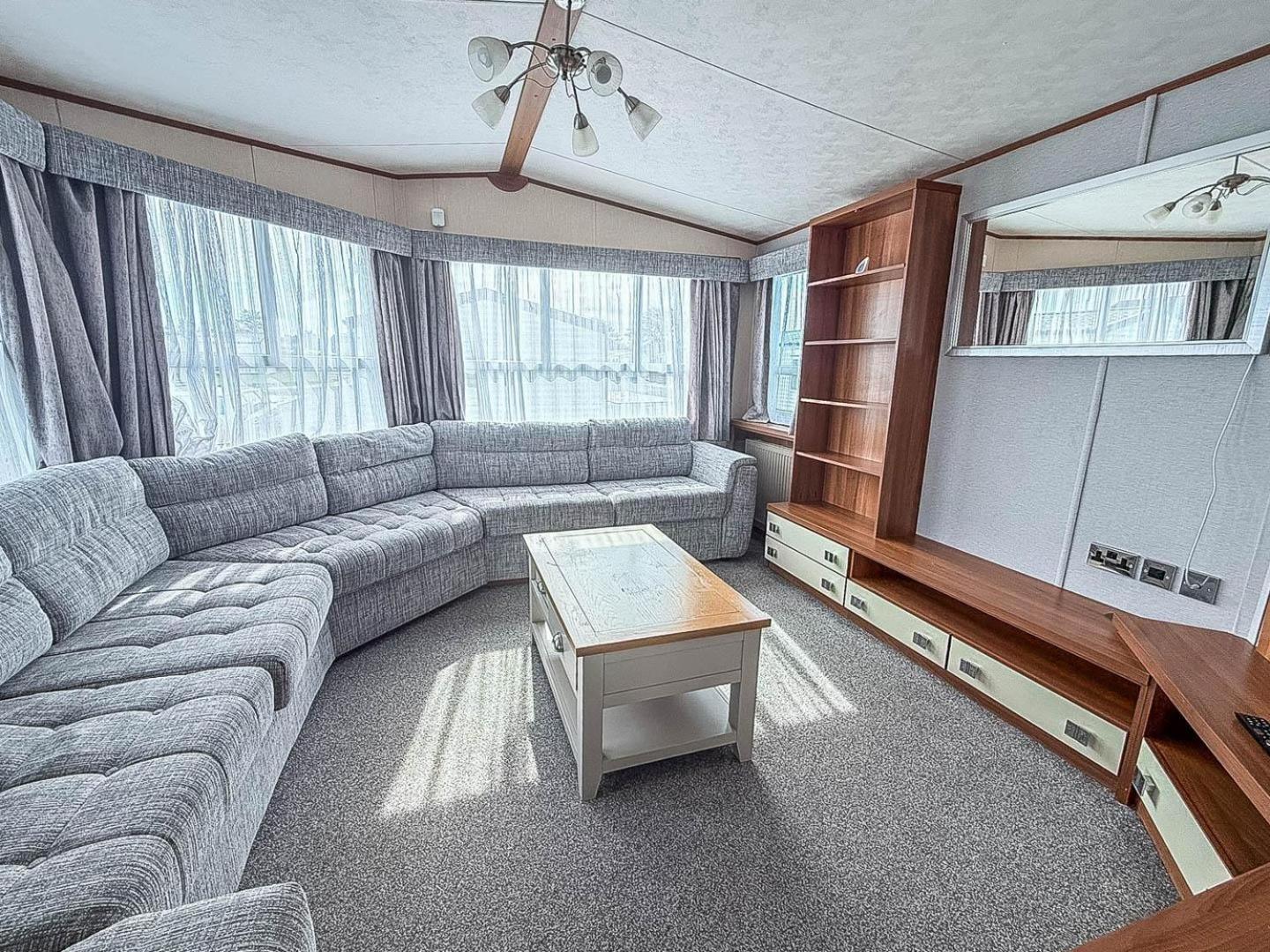 Lovely 8 Berth Caravan At Sunnydale In Lincolnshire Ref 35239S Лаут Екстериор снимка